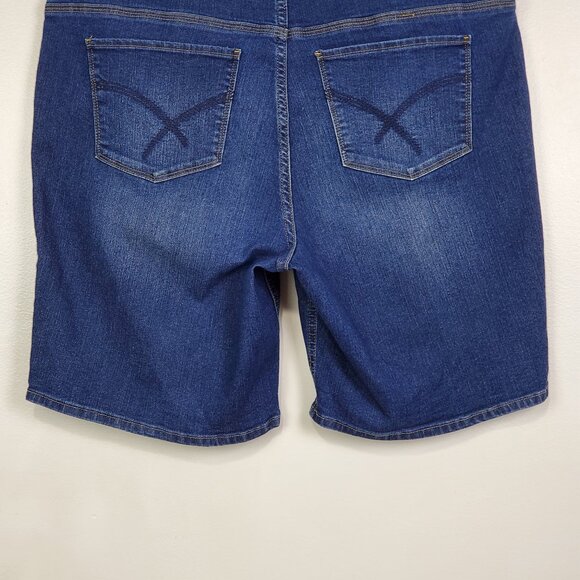 Chrisopher & Banks Dark Wash With Fading Modern Fit Denim Jean Shorts Size 16 - Picture 7 of 12